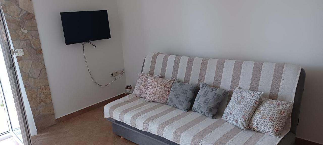 Nova Vas  Apartments Vesna מראה חיצוני תמונה