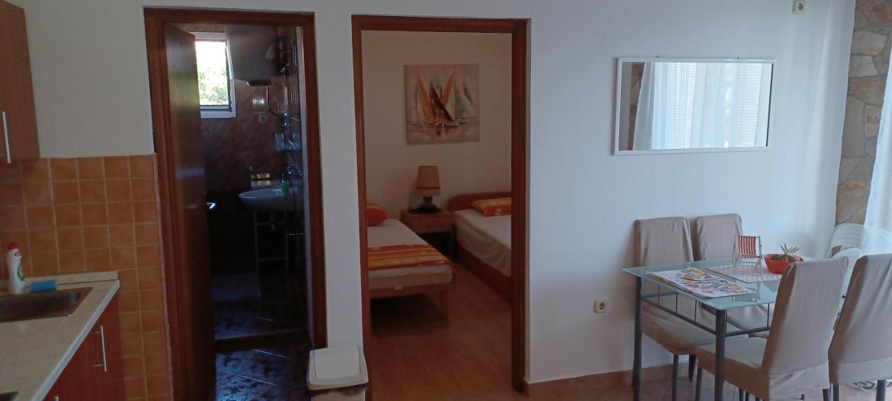 Nova Vas  Apartments Vesna מראה חיצוני תמונה