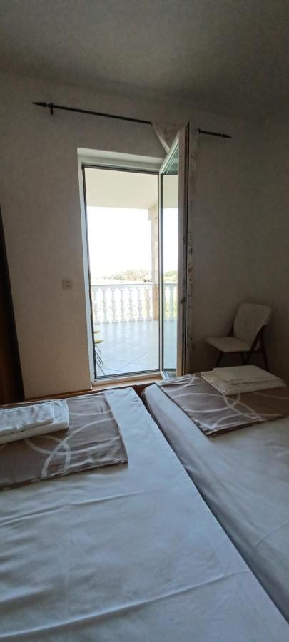 Nova Vas  Apartments Vesna מראה חיצוני תמונה