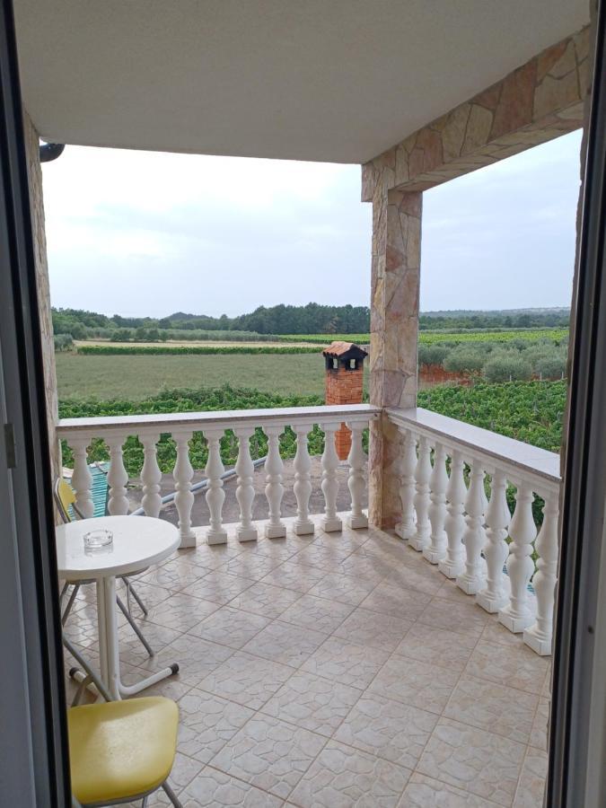 Nova Vas  Apartments Vesna מראה חיצוני תמונה